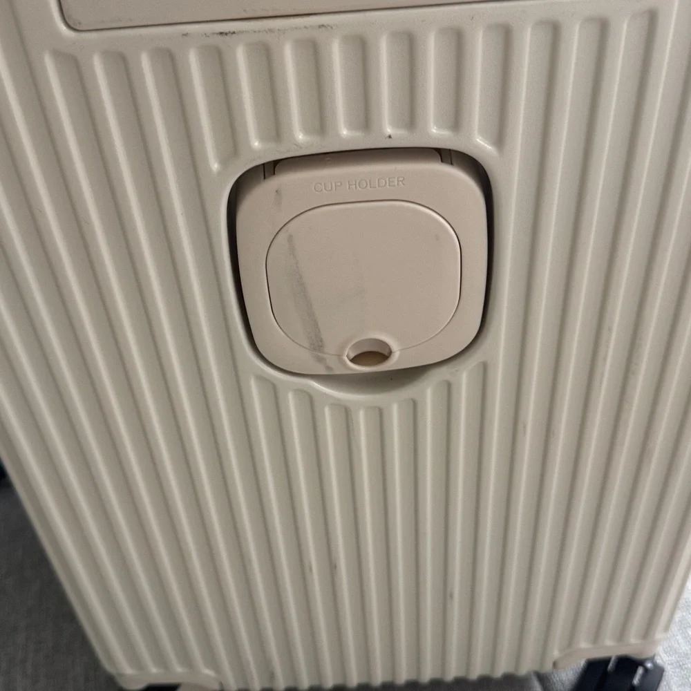 Noble Carry on Luggage - Picture 4 of 9